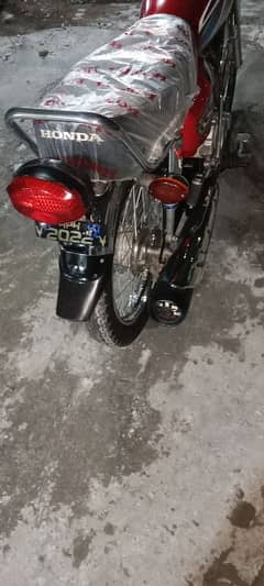 Honda 125 for sale no falt Peshawar invoice