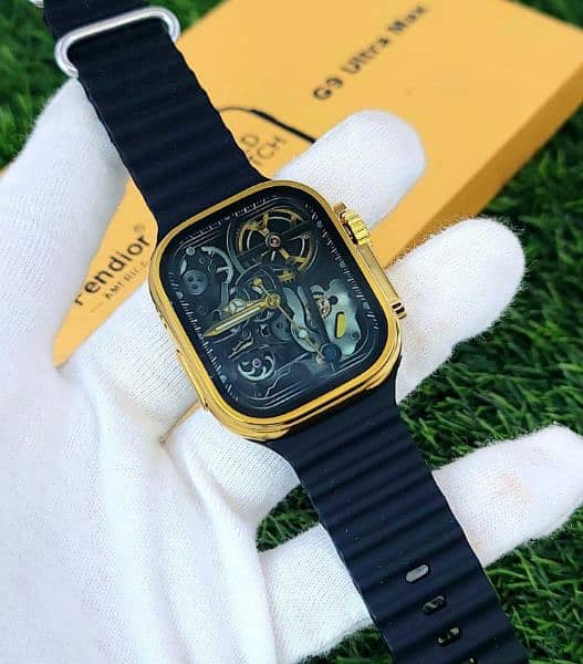 Smart Watch - Golden Edition 1