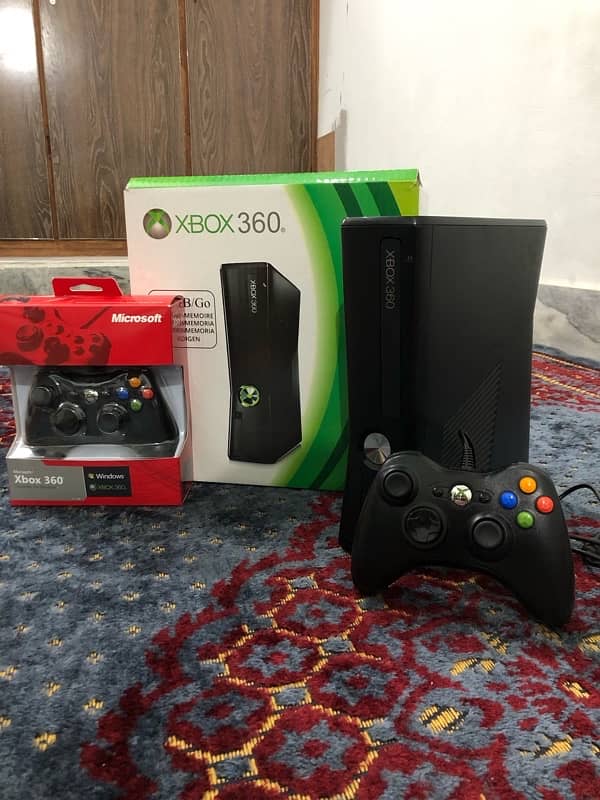 Xbox 360 with box 2