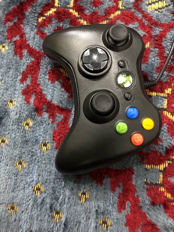 Xbox 360 with box 9