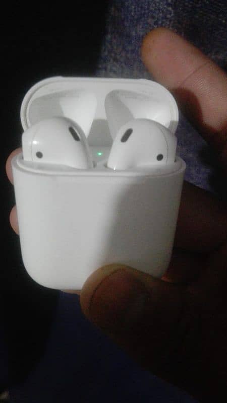 Apple airpod 2 2