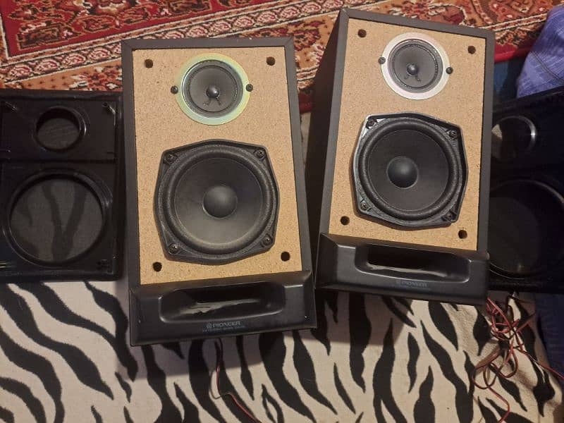 Pioneer S-P320 Extended Bass Speakers 1