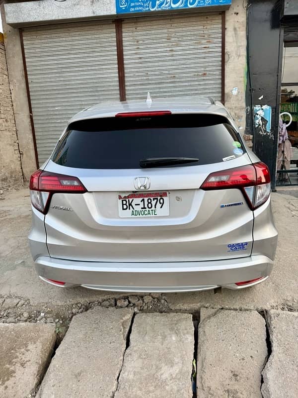 Honda Vezel 2014/19 sindh number 2