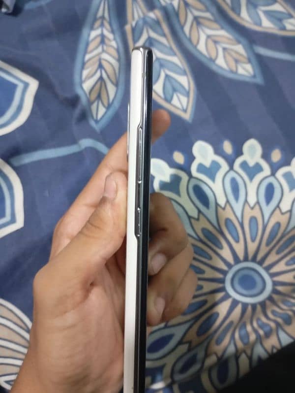 note 10 plus in working condition 3