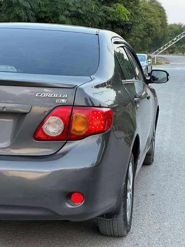 Toyota Corolla GLI 2010 6