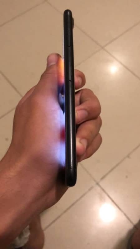 iPhone 7 10/10 condition 2