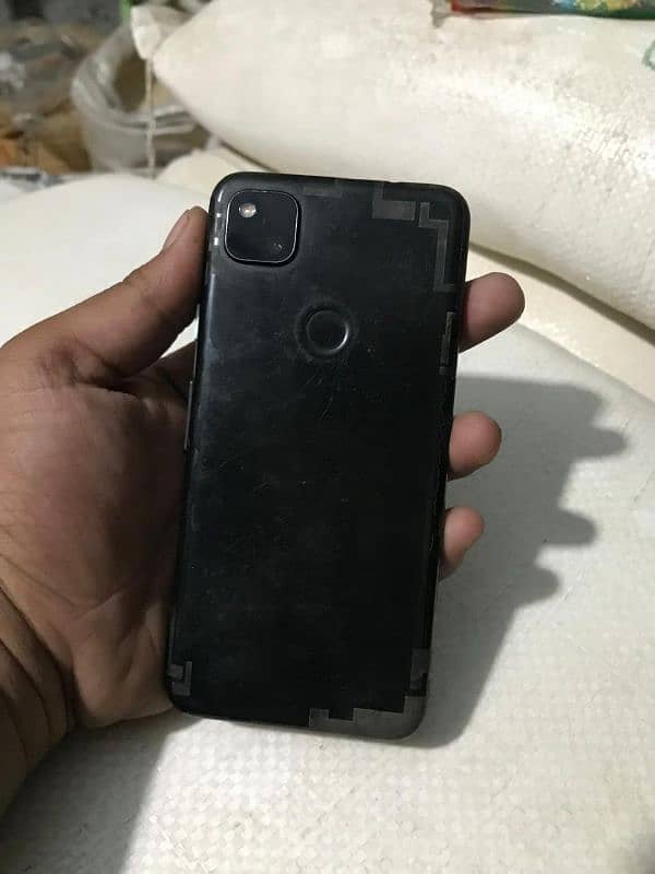 Google pixel 4a 4g  reset nhi kr skty 6/128 back ruff front neat 7