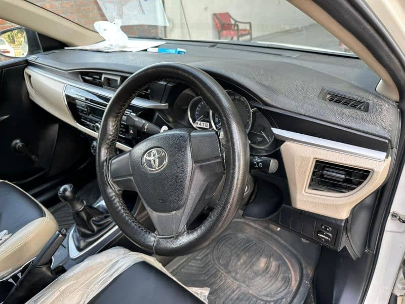 Toyota Corolla XLI 2016 16