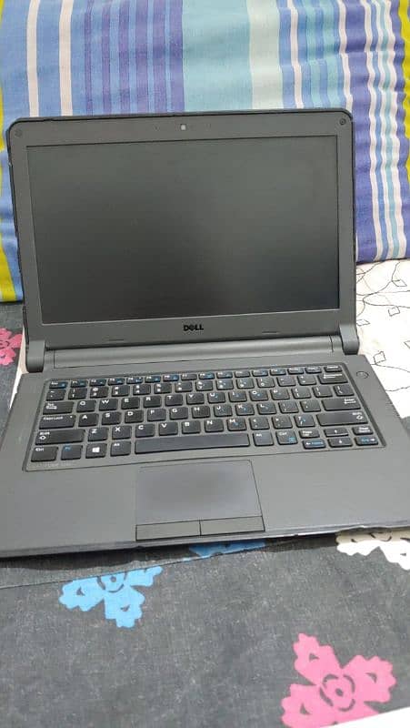 Dell Latitude 3340 - 4th Generation 5