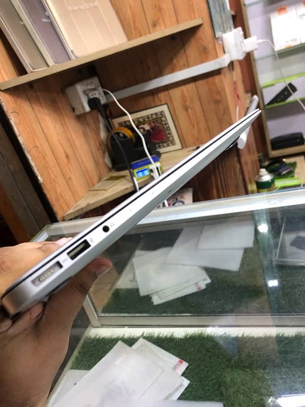 MacBook Air 13 Inches 2015 13