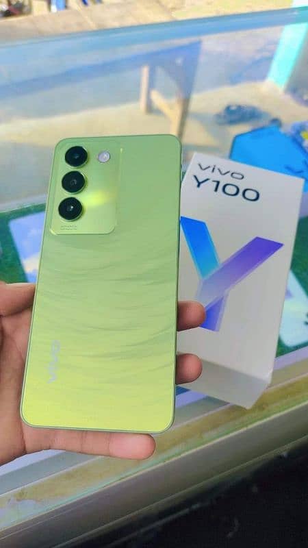 Vivo Y100 6