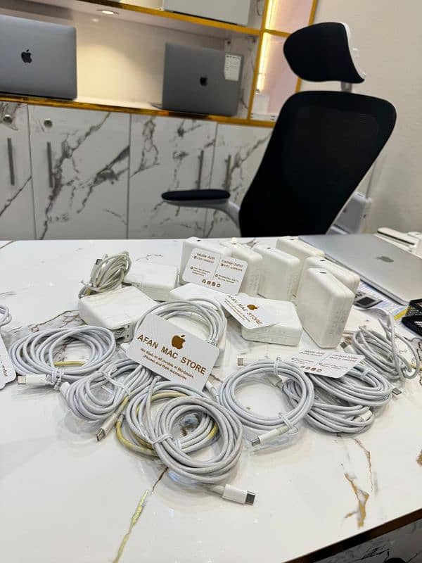 Macbook original chargers 61watt 87watt 96 watt 140watt 4