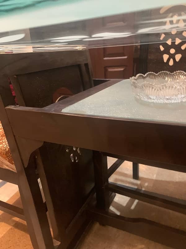 6 seater dining table in gulshan e hadeed phase 2 2