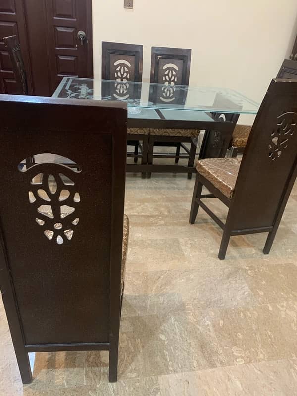 6 seater dining table in gulshan e hadeed phase 2 4