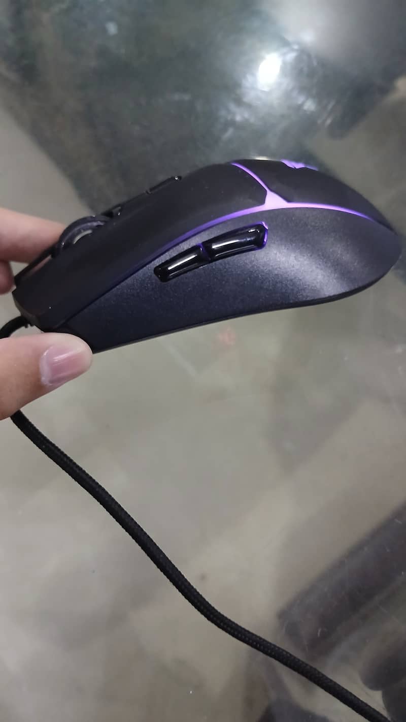 Best RGB Gaming Mouse With Two Buttons On Left Side 1