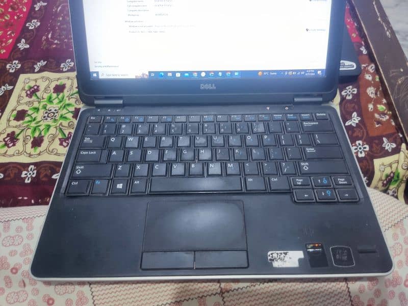 Dell Latitude-E7240 Core i7-4th Generation 2