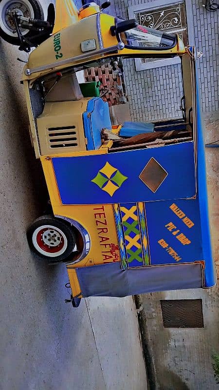 Tazraftar riksha Bule colour 2