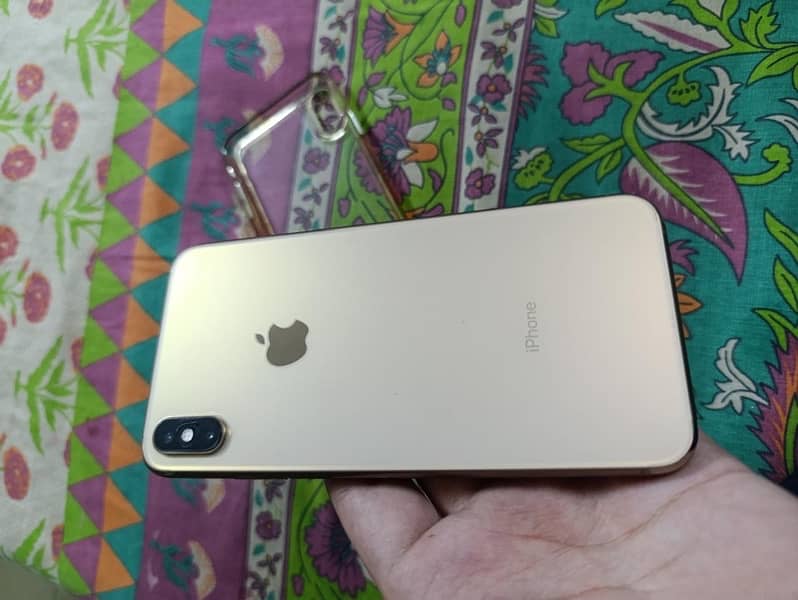 iPhone Xs Max 256GB PTA Approved And Water Pack 1