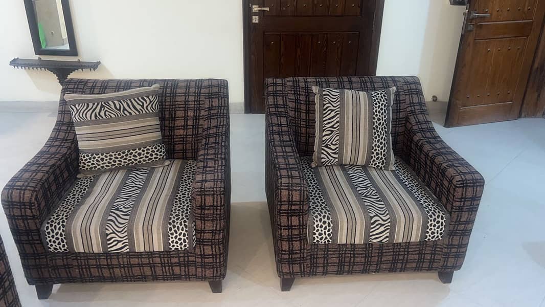 Modern Sofa Set 0