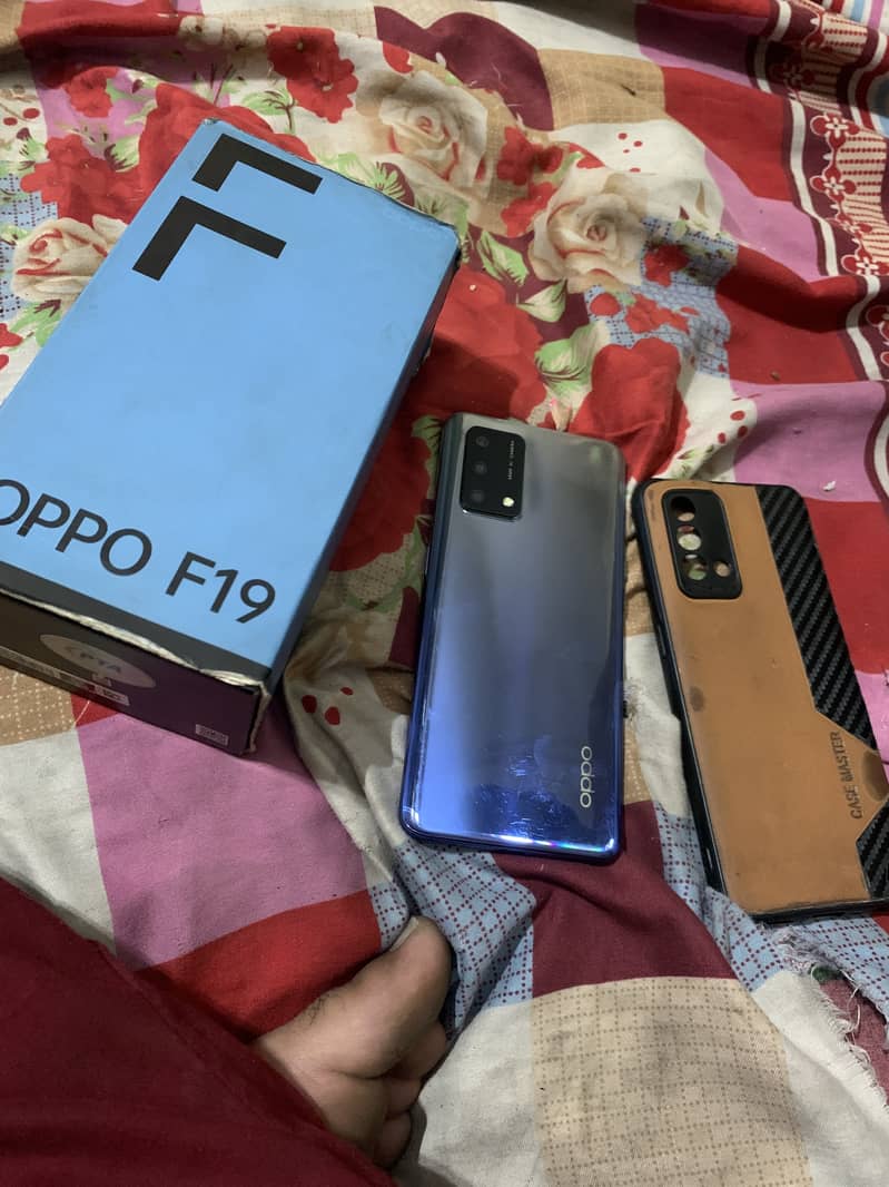 Oppo f19 6/128 3