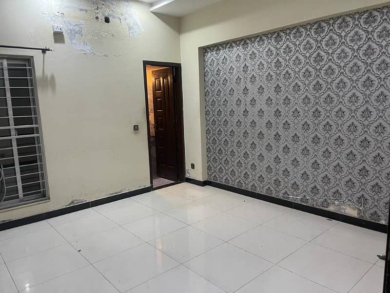 5 MARLA LOWER PORTION (with basement) FOR RENT IN PARAGON CITY LAHORE 7