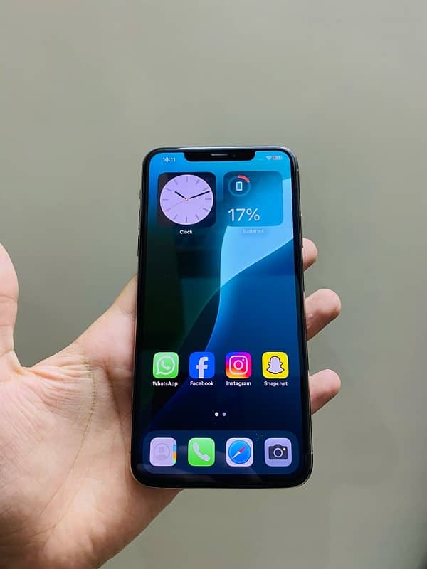 iPhone 11 Pro Max 6