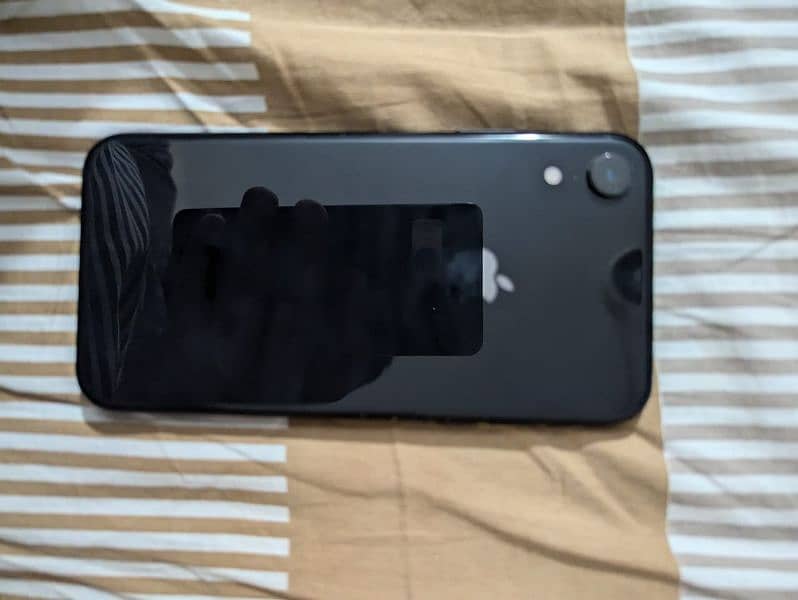 Iphone XR Factory Unlock with Box 4