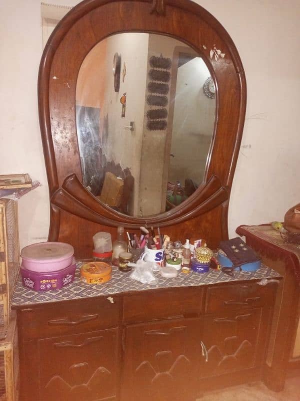 dressing table 3