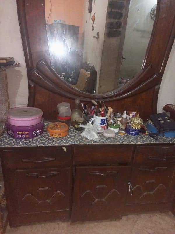 dressing table 5