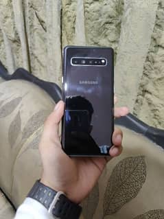 samsung s10 plus 5g 8/256 all ok phone no open no reapair. . .