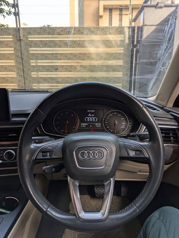 Audi A4 2019 8