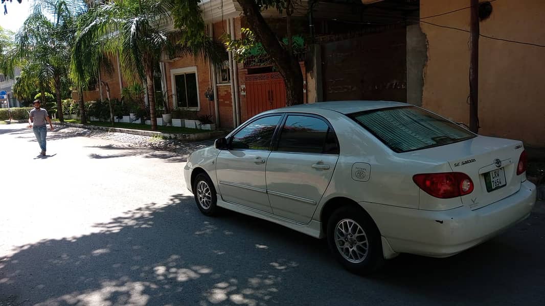 Toyota 2004 S Saloon 12