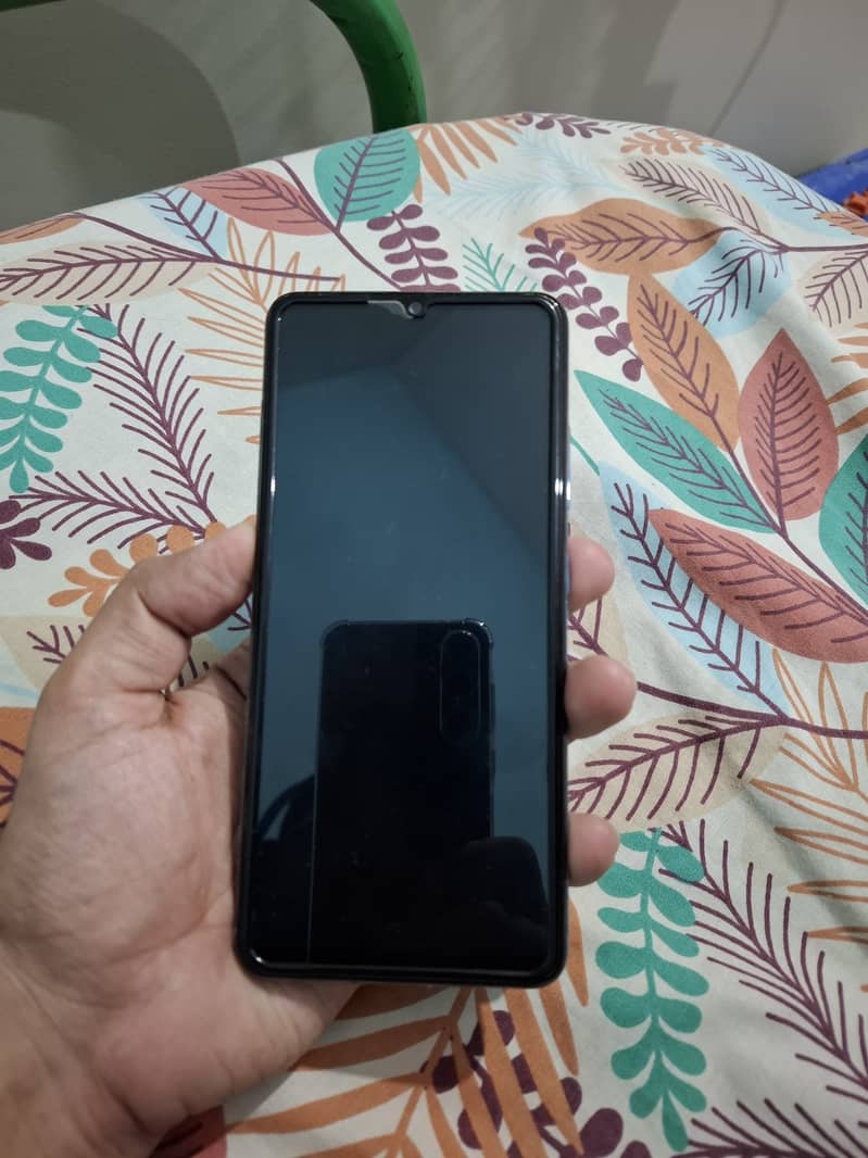 Samsung A32 (10/10) (Almost like new) 0