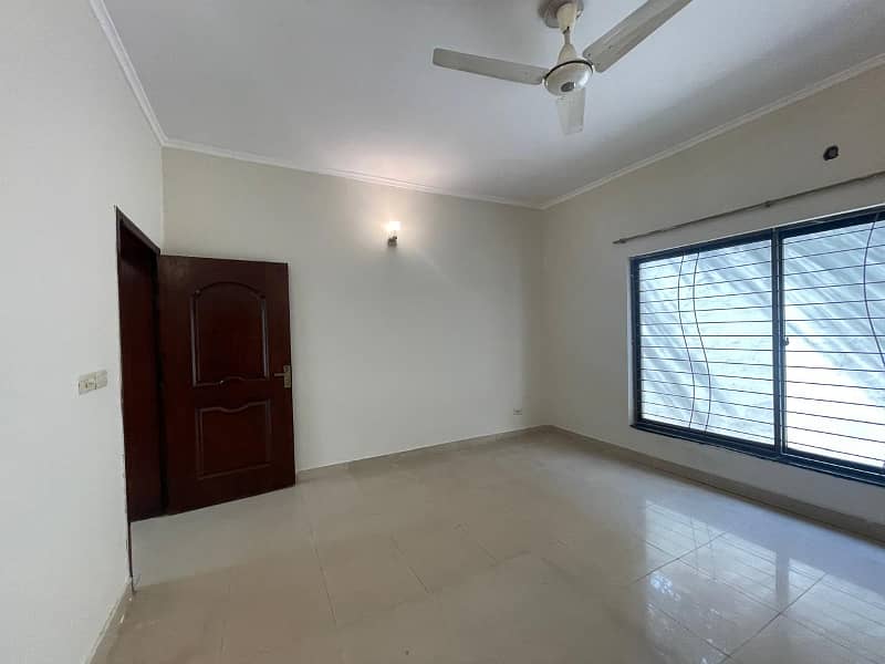 1 Kanal House For Sale In Askari 11 Bedian Road Lahore 26