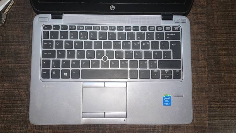 HP Elite BOOK 820 i7-5th 5