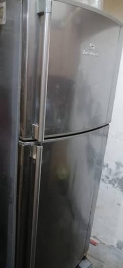  Dawlance Two Door Fridge For Sale