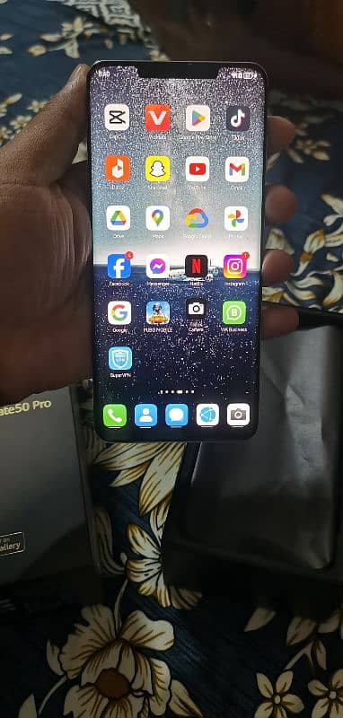 Huawei mate 50 pro 8/256 dual sim 4