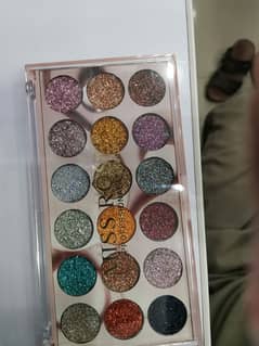 Miss Rose eyeshadow