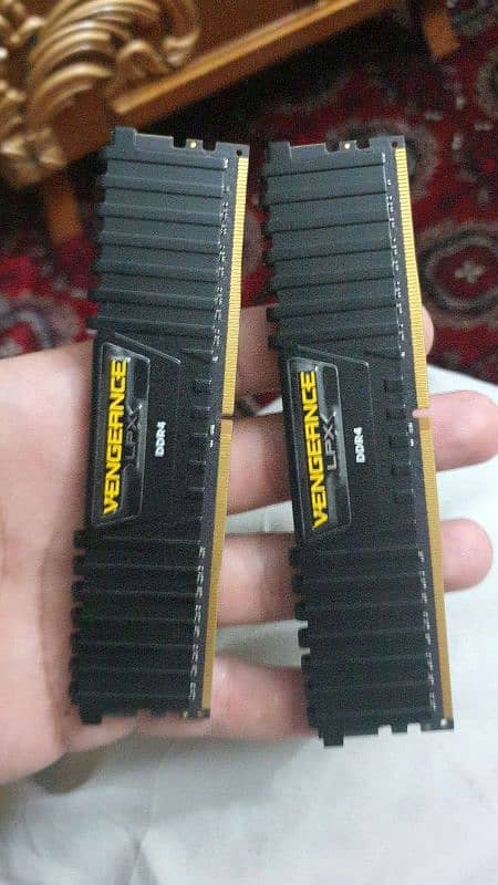 Ddr 4 Rams 8GB 3 sticks 1