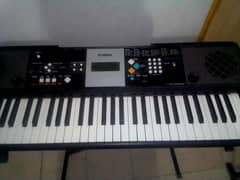 YAMAHA PSR E223 0