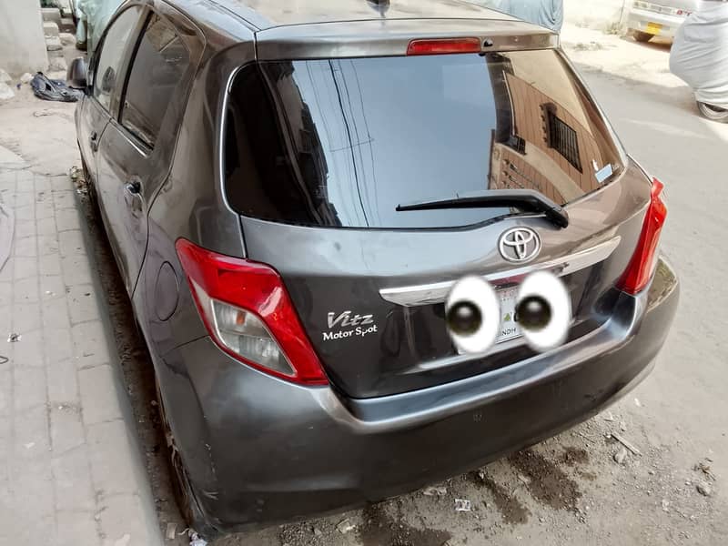 Toyota Vitz 2011 2