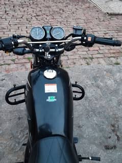 Suzuki GS 150 SE 0