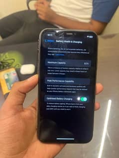 iphone 11  64gb nonpta factory unlock