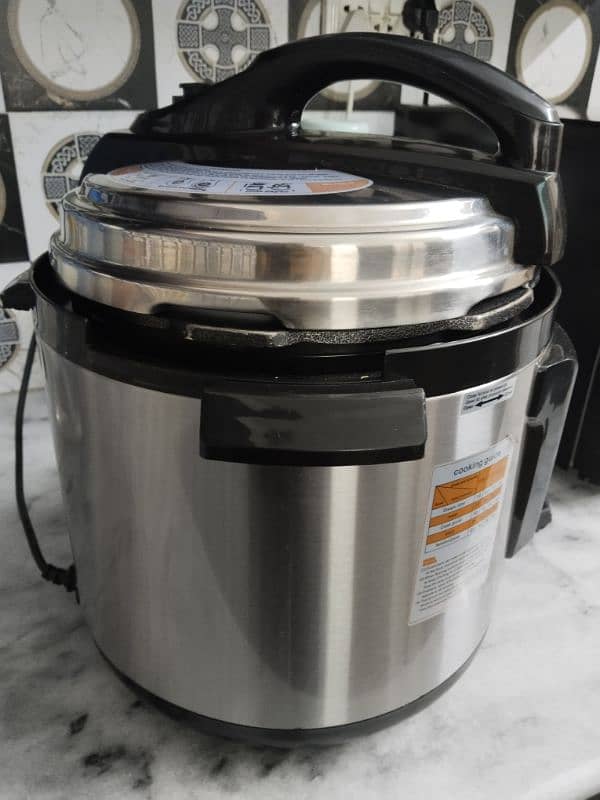 brand new instant pot. 4