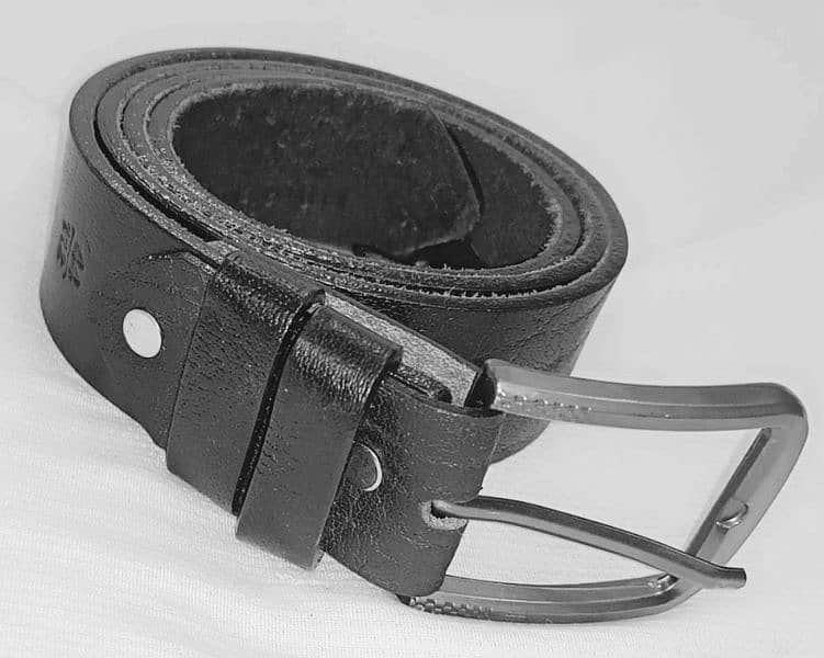 leather belts available for sale 13