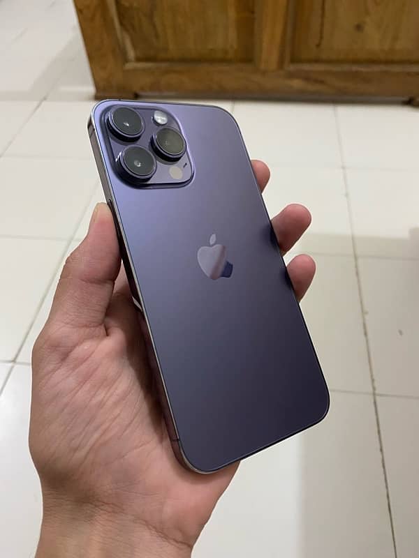 iPhone 14 Pro Max 0