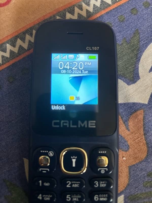 selling Calme c107 with everything box and charger 2