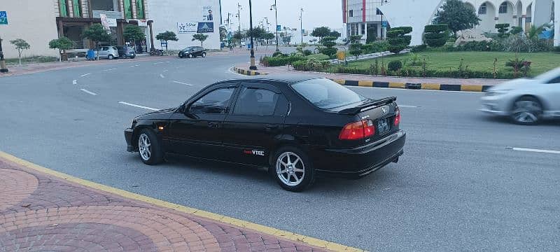 Honda Civic EXi 1999 12