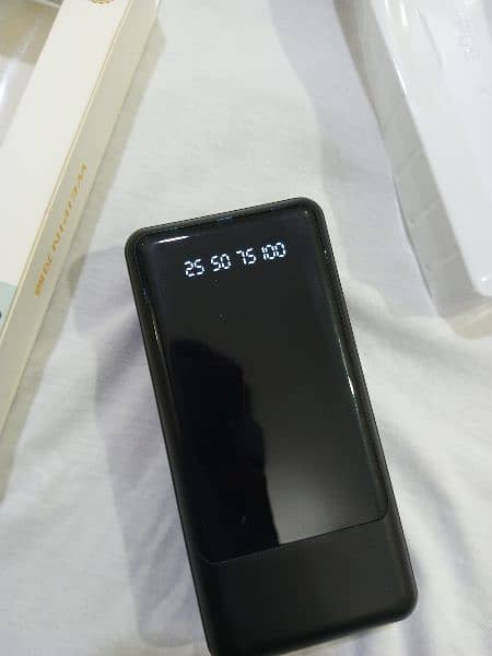 20000 mAh Power Bank 2