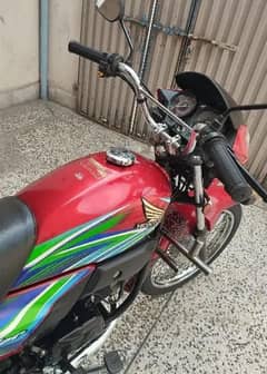 Honda Pridor red color